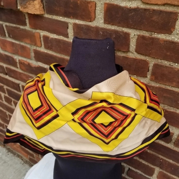 Vintage 70s Germain scarf - Picture 4 of 7